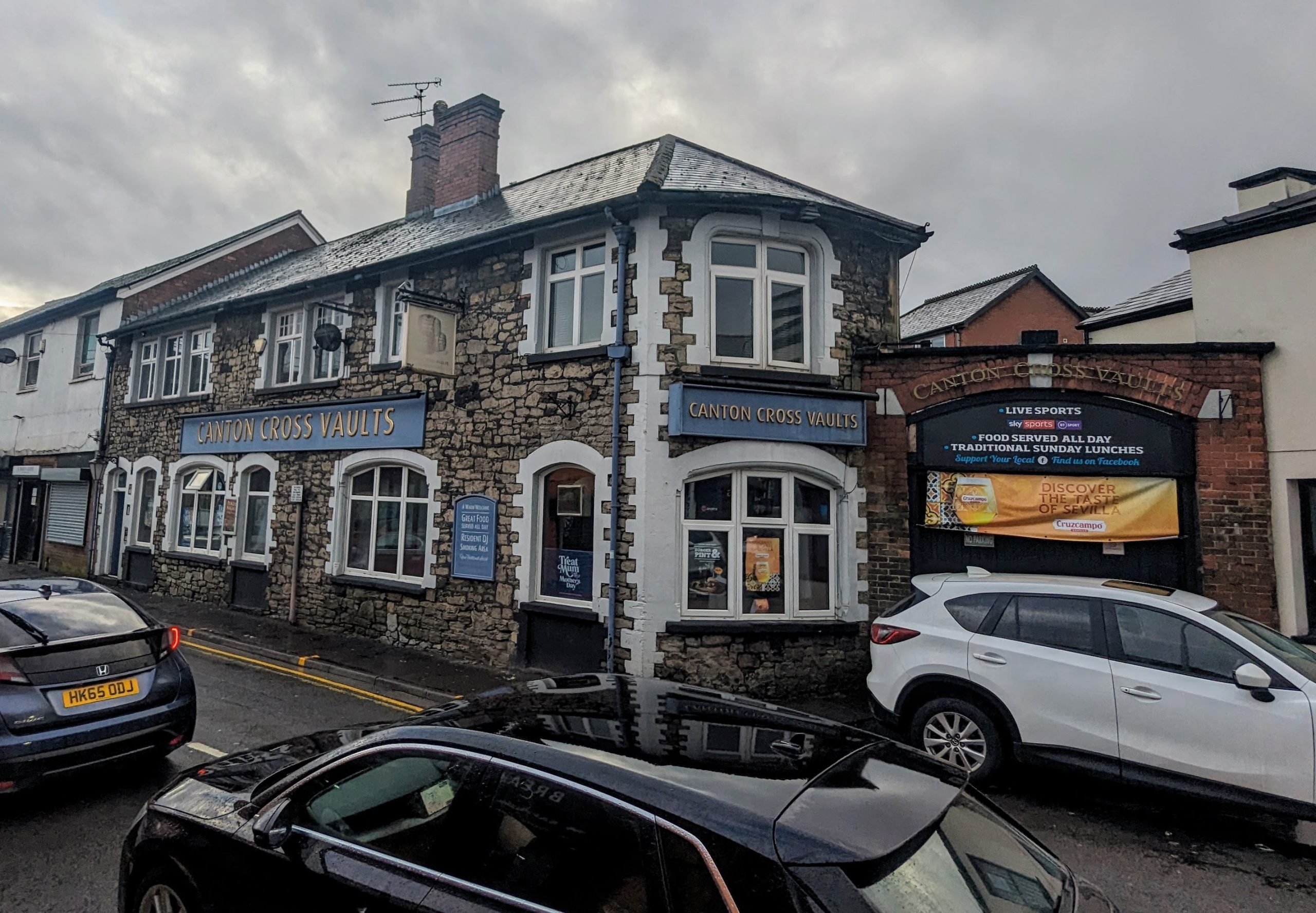 Photo of the Canton Cross Vaults pub Cardiff